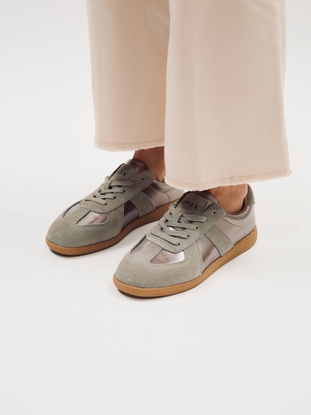 Lonza Delta Grey suede land leather sneakers size 42